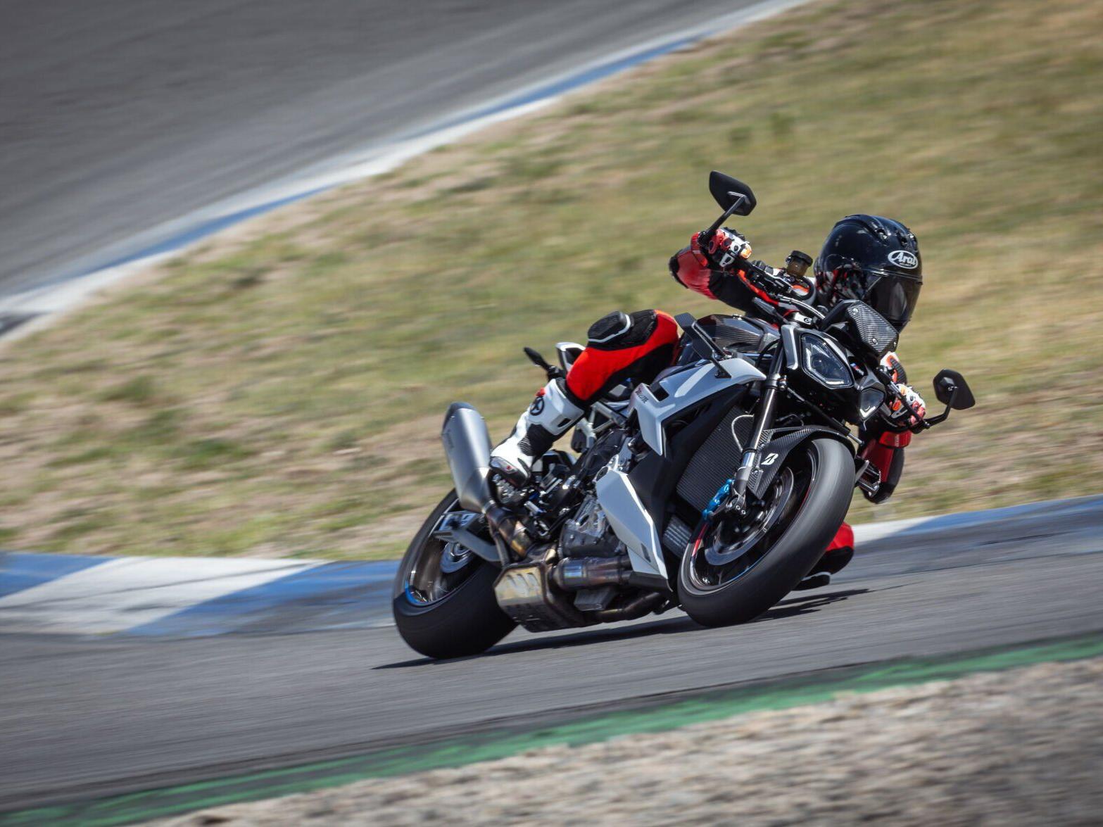 Bridgestone Launches Premium Sports Motorcycle Tire BATTLAX RACING STREET RS12